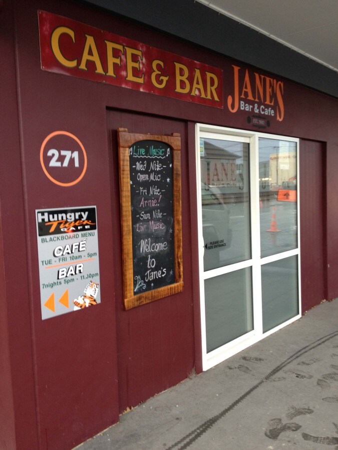 Jane's Bar & Cafe