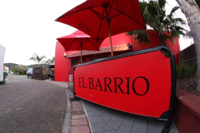 El Barrio Cafe & Bar